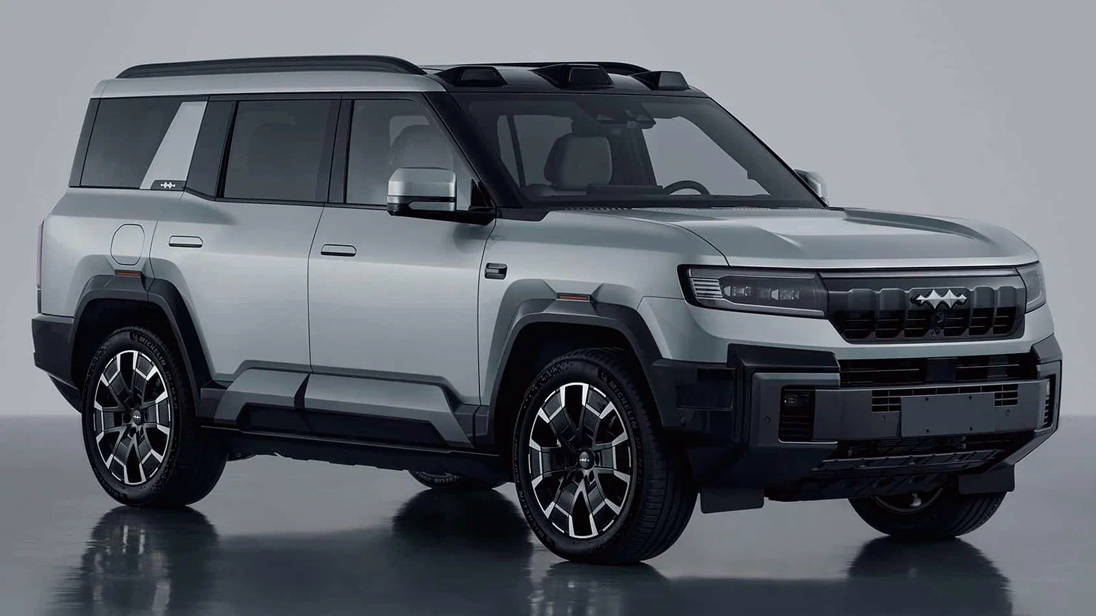 Новейший внедорожник BYD Leopard 8 использовали для поиска капсулы с тайконавтами после посадки «Шэньчжоу-18»